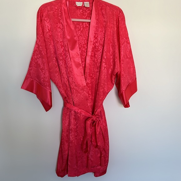 Vintage Victoria’s Secret Gold Label Nightie and Kimono Style Robe Set - Red - Picture 9 of 11